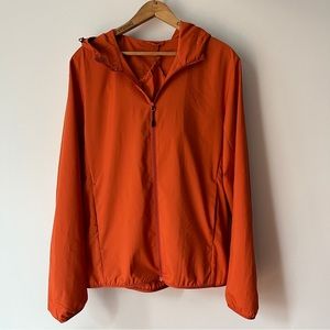 [SOLD] Uniqlo Packable Pocketable Rain Jacket Parka